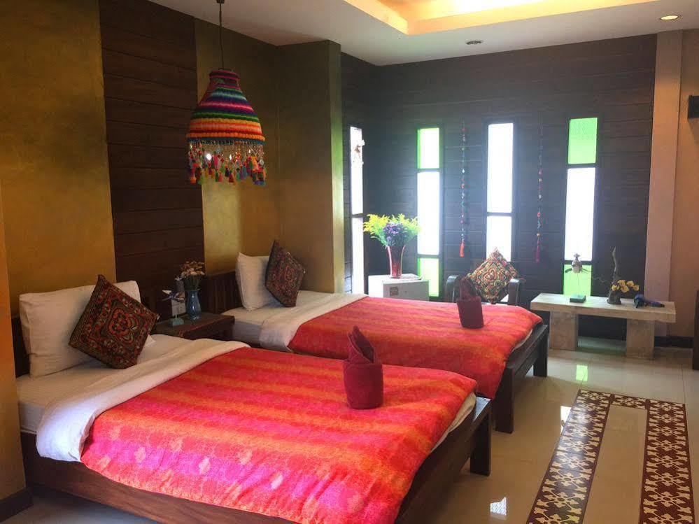 Soi One Boutique Bedrooms Paj Kültér fotó